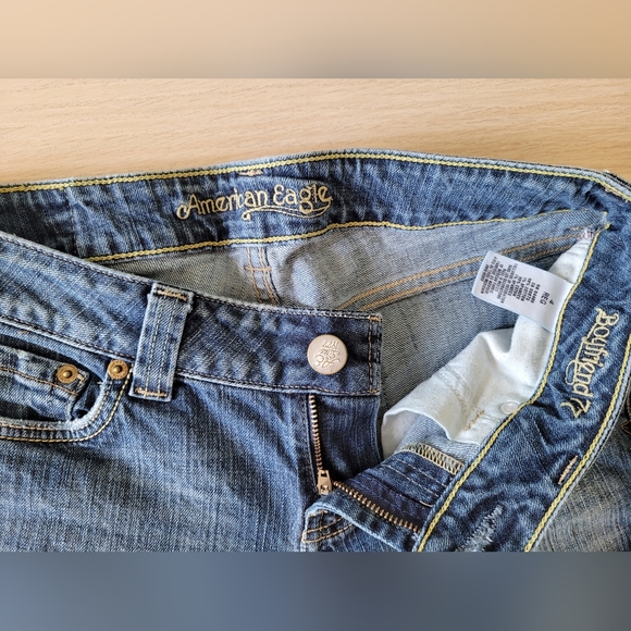 AE Boyfriend 77 Jeans - Picture 2 of 3